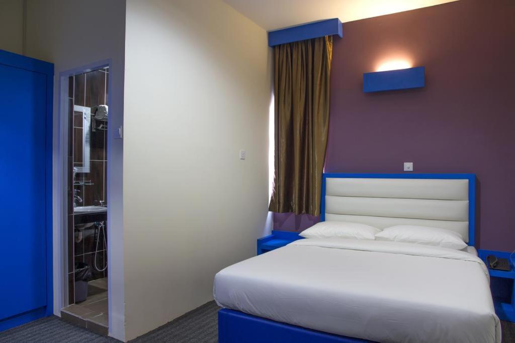 D'Merlion Hotel Pembunuh Exterior photo
